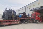 1000*700液壓對(duì)輥制砂機(jī)，1210反擊破發(fā)往四川